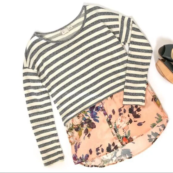 Anthropologie Postmark Ginnie Floral Striped Sweater blouse sz Medium - Picture 3 of 3